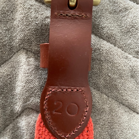 Leather Man Limited embroidered yellow lab belt - Picture 4 of 4